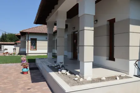 Eladó családi ház, Szigetszentmiklós 4 szoba 255 m² 264 M Ft