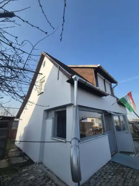 Eladó családi ház, Szigetszentmiklós 2 szoba 60 m² 35.9 M Ft