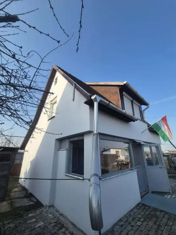 Eladó családi ház, Szigetszentmiklós 2 szoba 60 m² 35.9 M Ft