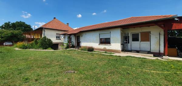 eladó családi ház, Szigetújfalu