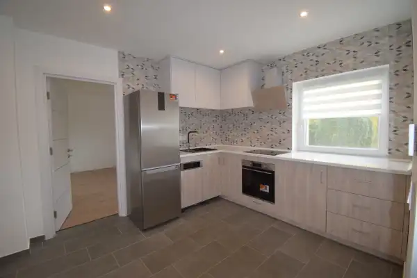 Eladó családi ház, Velence 2 szoba 65 m² 84.9 M Ft