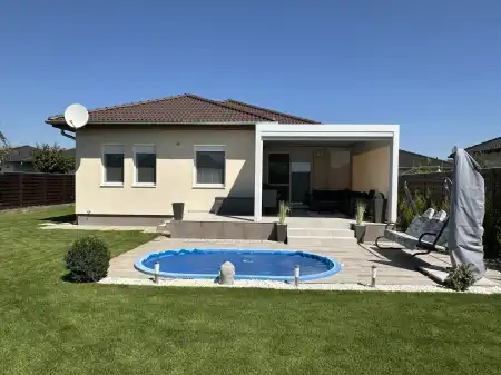 Eladó ikerház, Halásztelek 4 szoba 102 m² 139.9 M Ft
