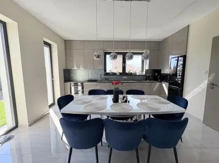 Eladó ikerház, Szigetszentmiklós 4 szoba 160 m² 199.9 M Ft