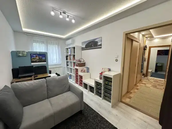 Eladó panellakás, Budapest, XXI. kerület 2+1 szoba 55 m² 61.99 M Ft