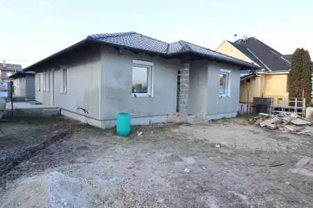 Eladó új építésű ikerház, Délegyháza 5 szoba 109 m² 86.9 M Ft