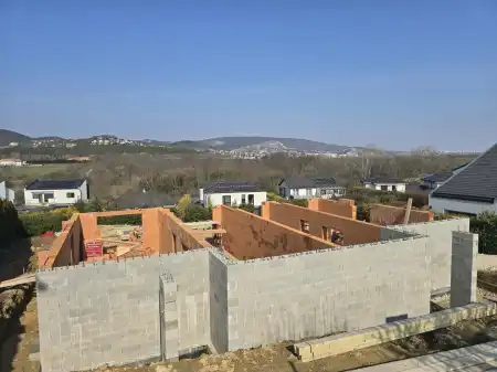 Eladó új építésű ikerház, Törökbálint 5 szoba 161 m² 321 M Ft