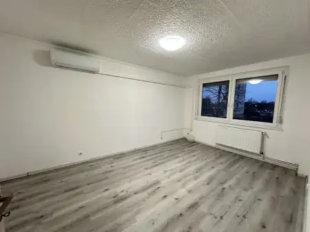 Kiadó panellakás, Budapest, XXI. kerület 1+1 szoba 34 m² 160 E Ft/hó