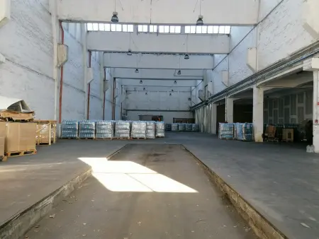 Kiadó raktár, Szigetszentmiklós 1100 m² 1.16 M Ft/hó + Áfa
