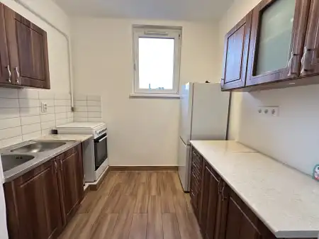 Kiadó téglalakás, Budapest, XXI. kerület 2 szoba 53 m² 200 E Ft/hó